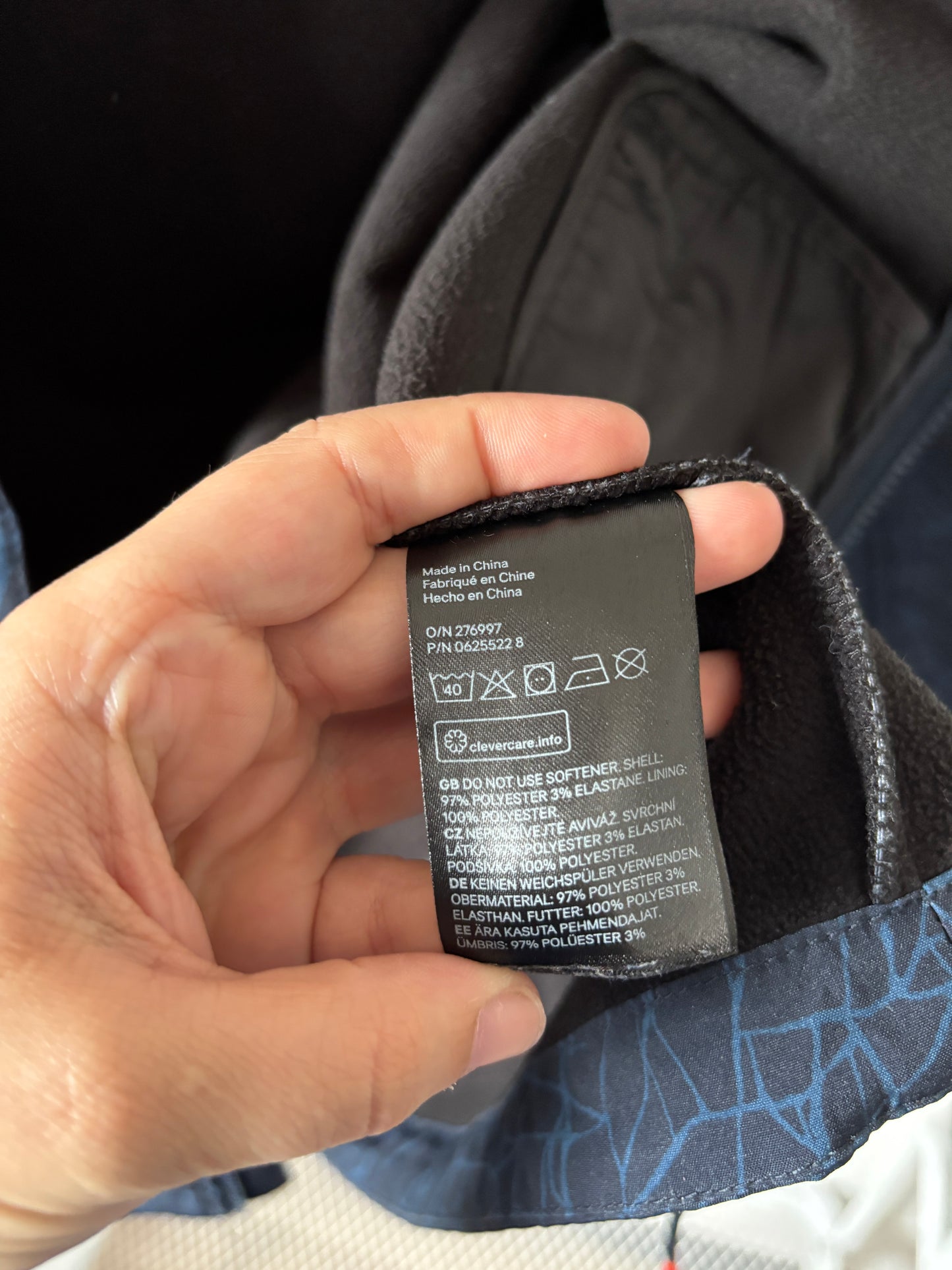 Marineblauwe winddichte jas