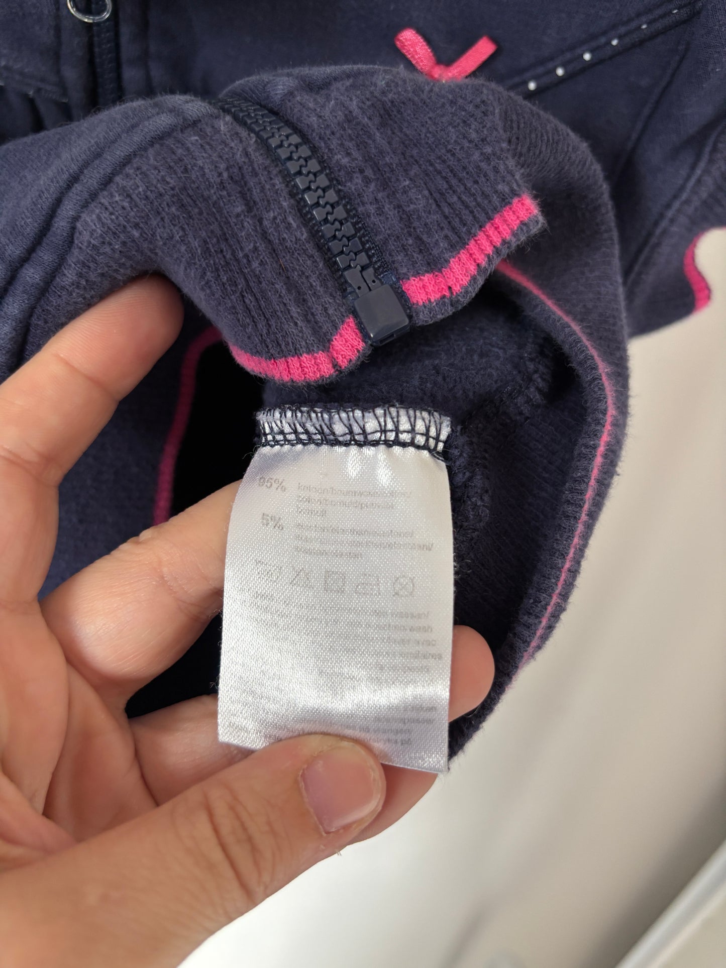 Marineblauwe vest met korte mouwen