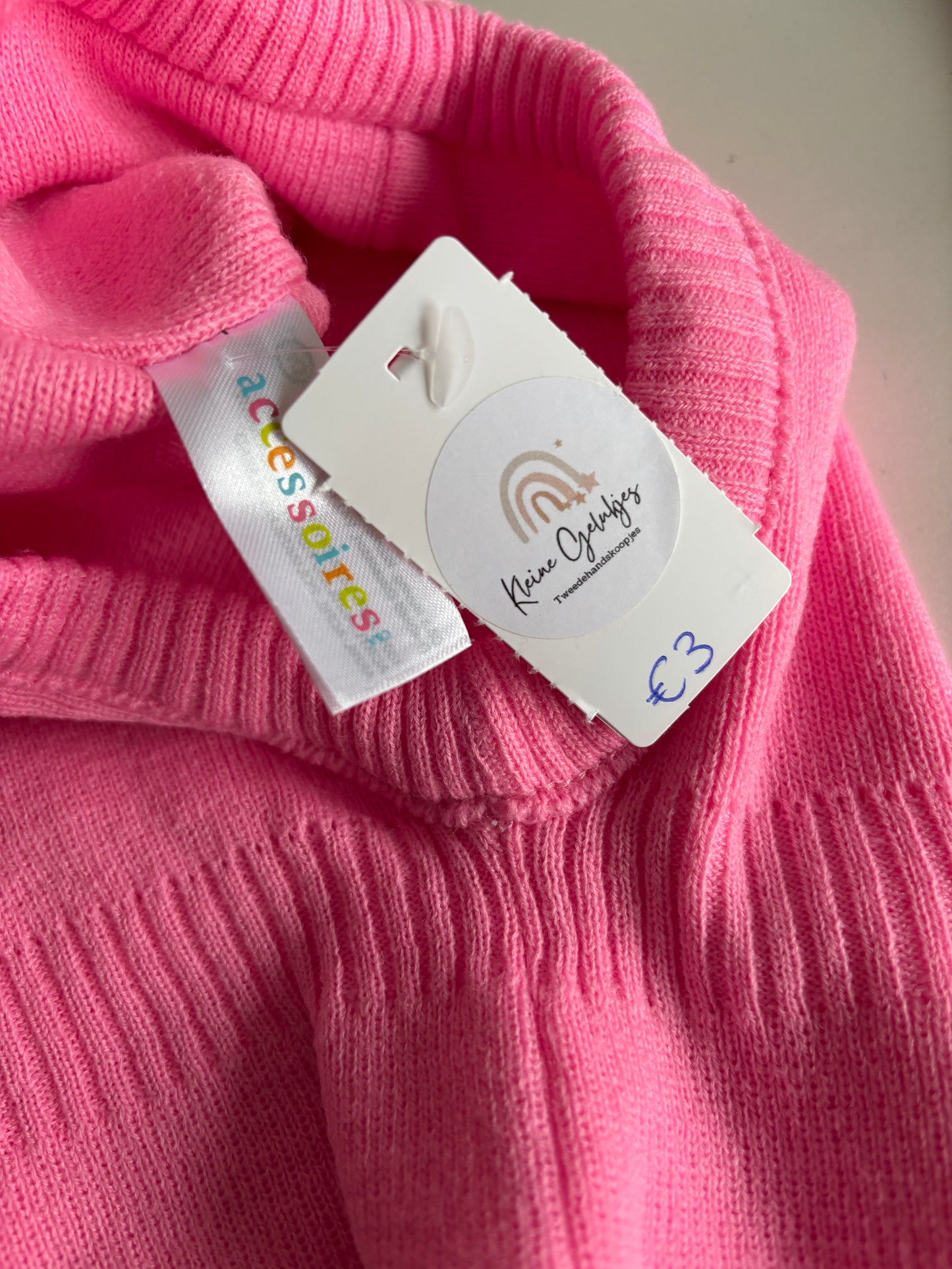 Roze muts met nekwarmer