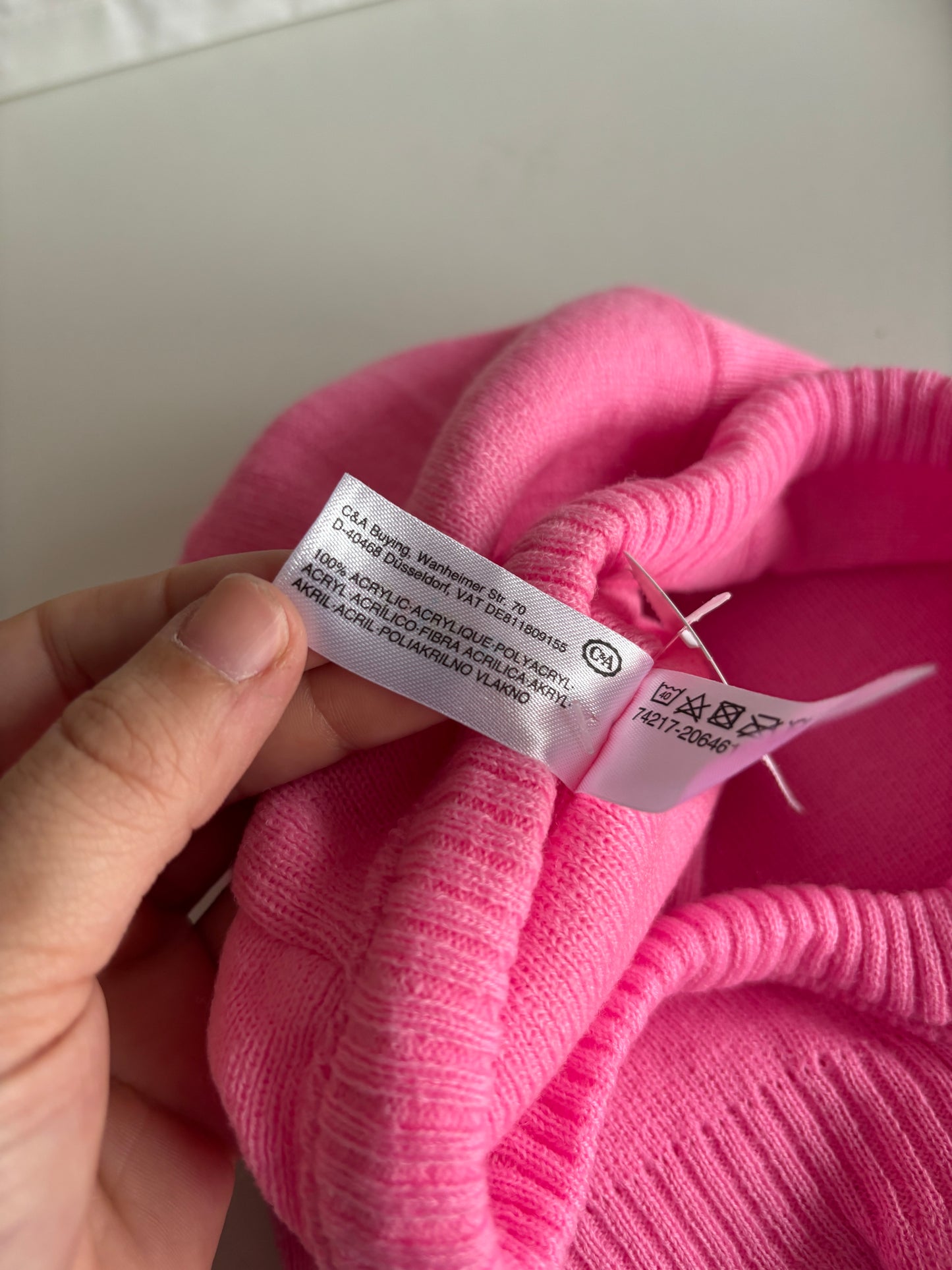 Roze muts met nekwarmer