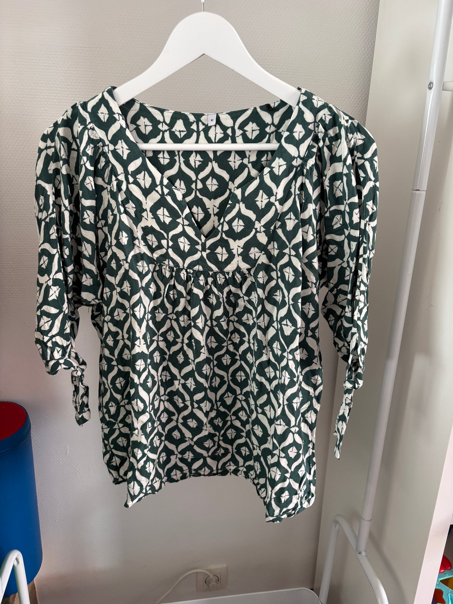Donkergroene blouse