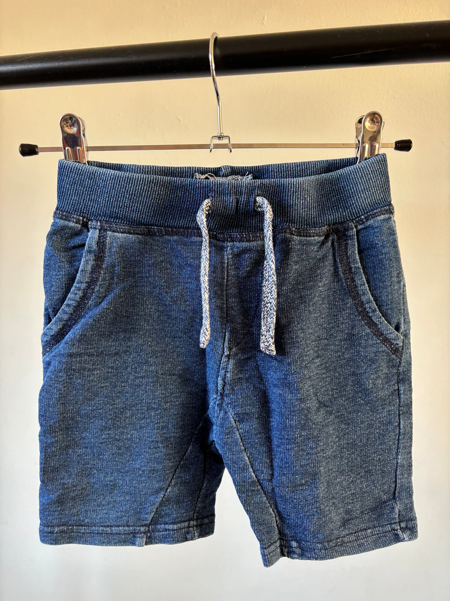 Rebel joggingshort 98 - zeer goede staat ⚡