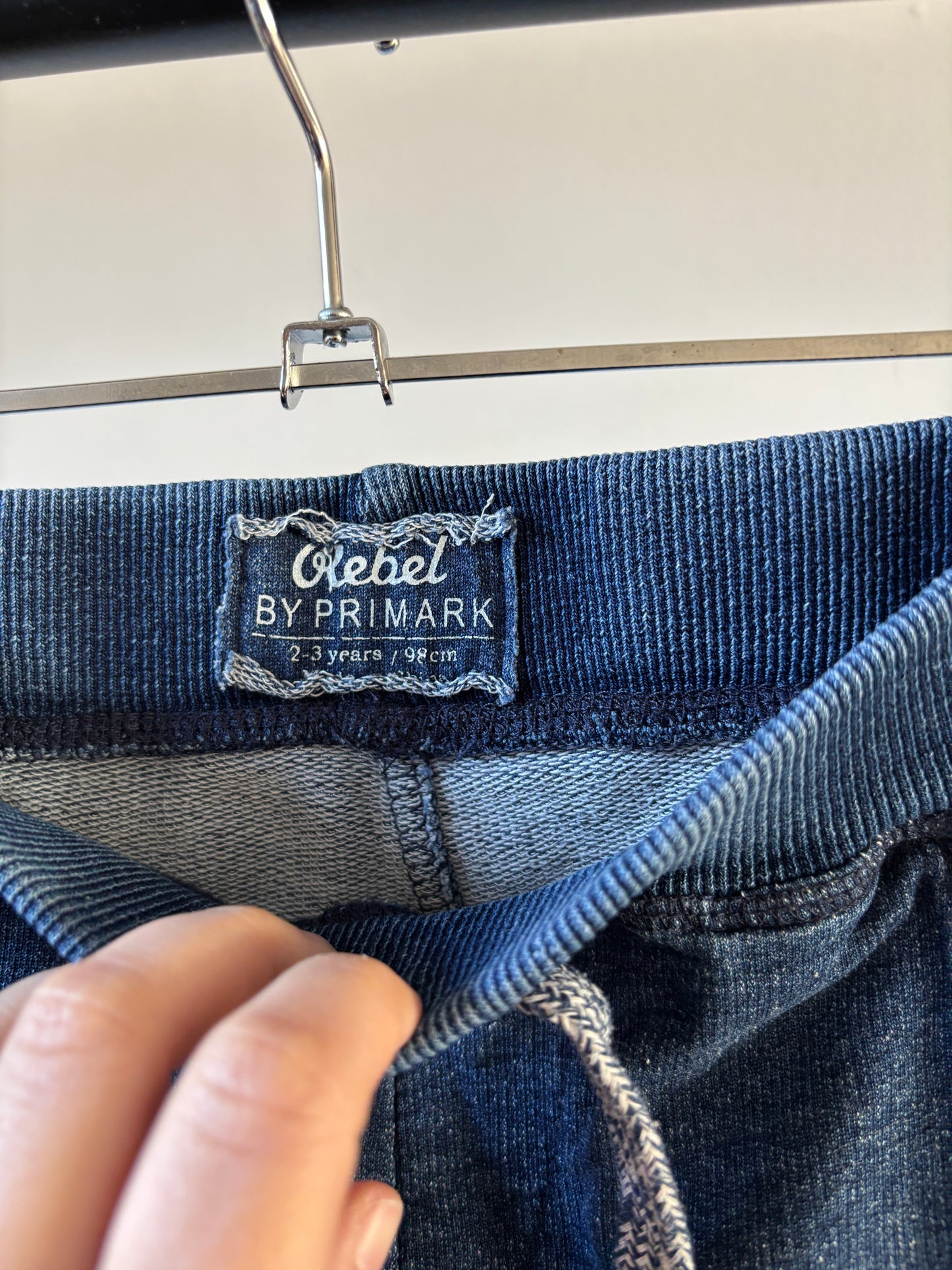 Rebel joggingshort 98 - zeer goede staat ⚡
