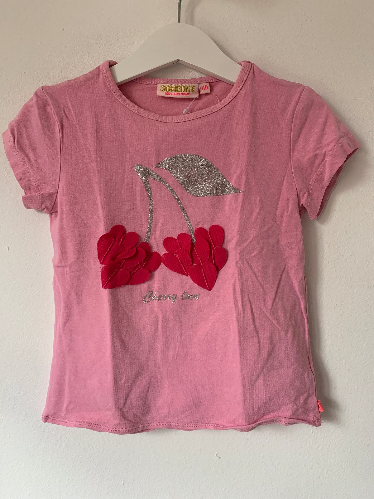 Someone T-shirt 110 - nieuwstaat ⭐