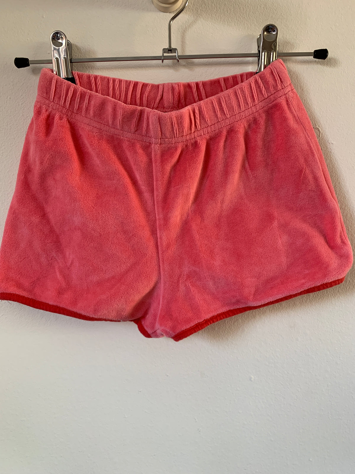 Nonito shortjes (2) 110/116 - zeer goede staat 💸