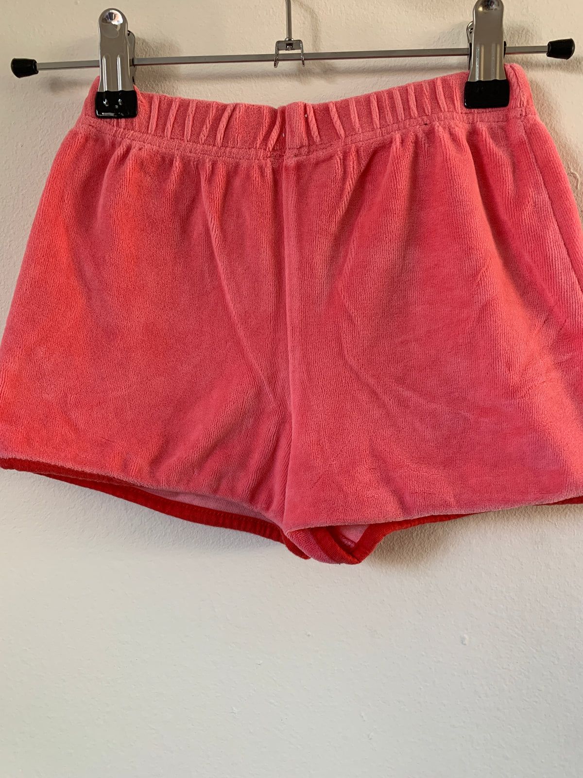 Nonito shortjes (2) 110/116 - zeer goede staat 💸