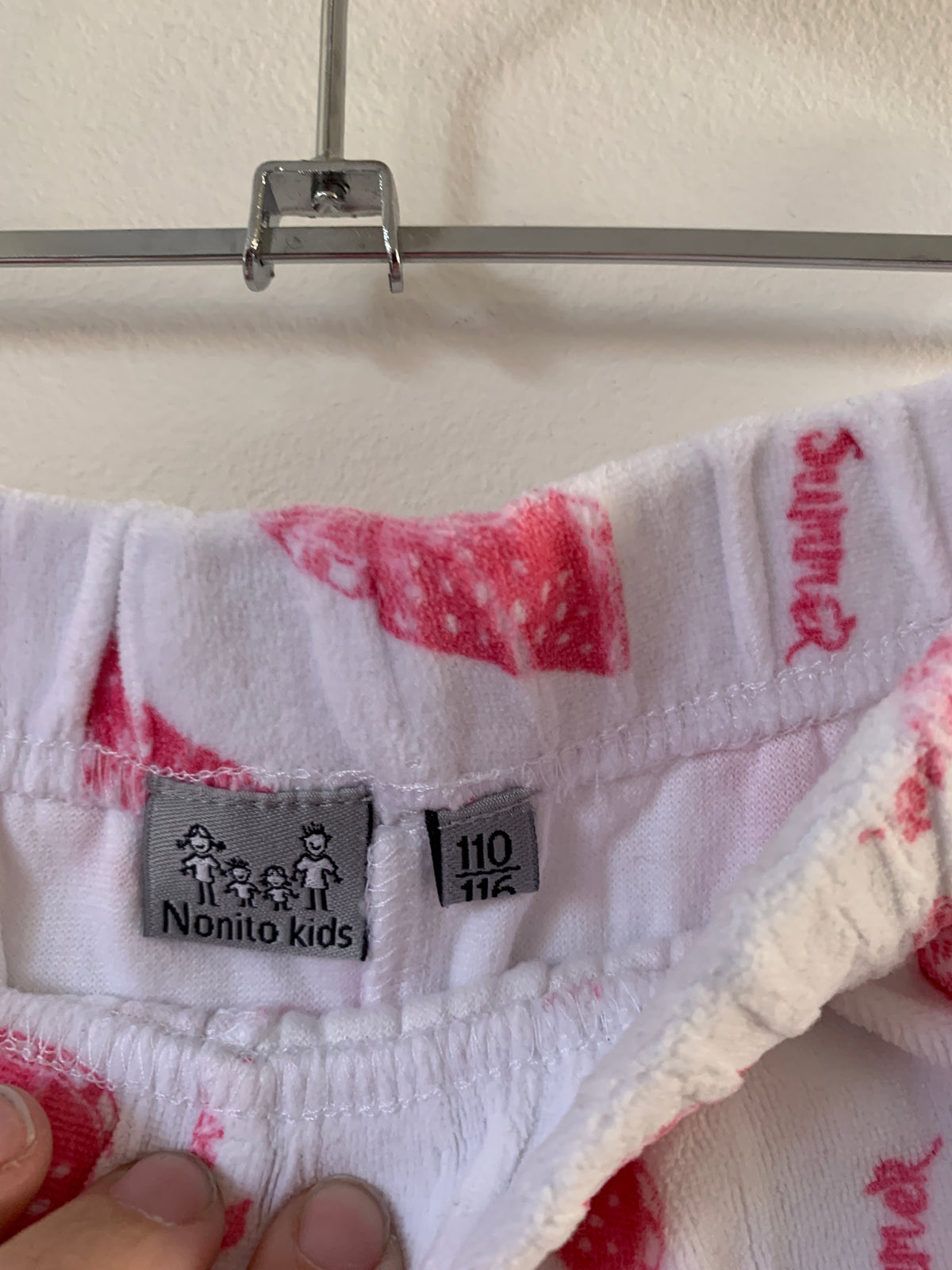 Nonito shortjes (2) 110/116 - zeer goede staat 💸
