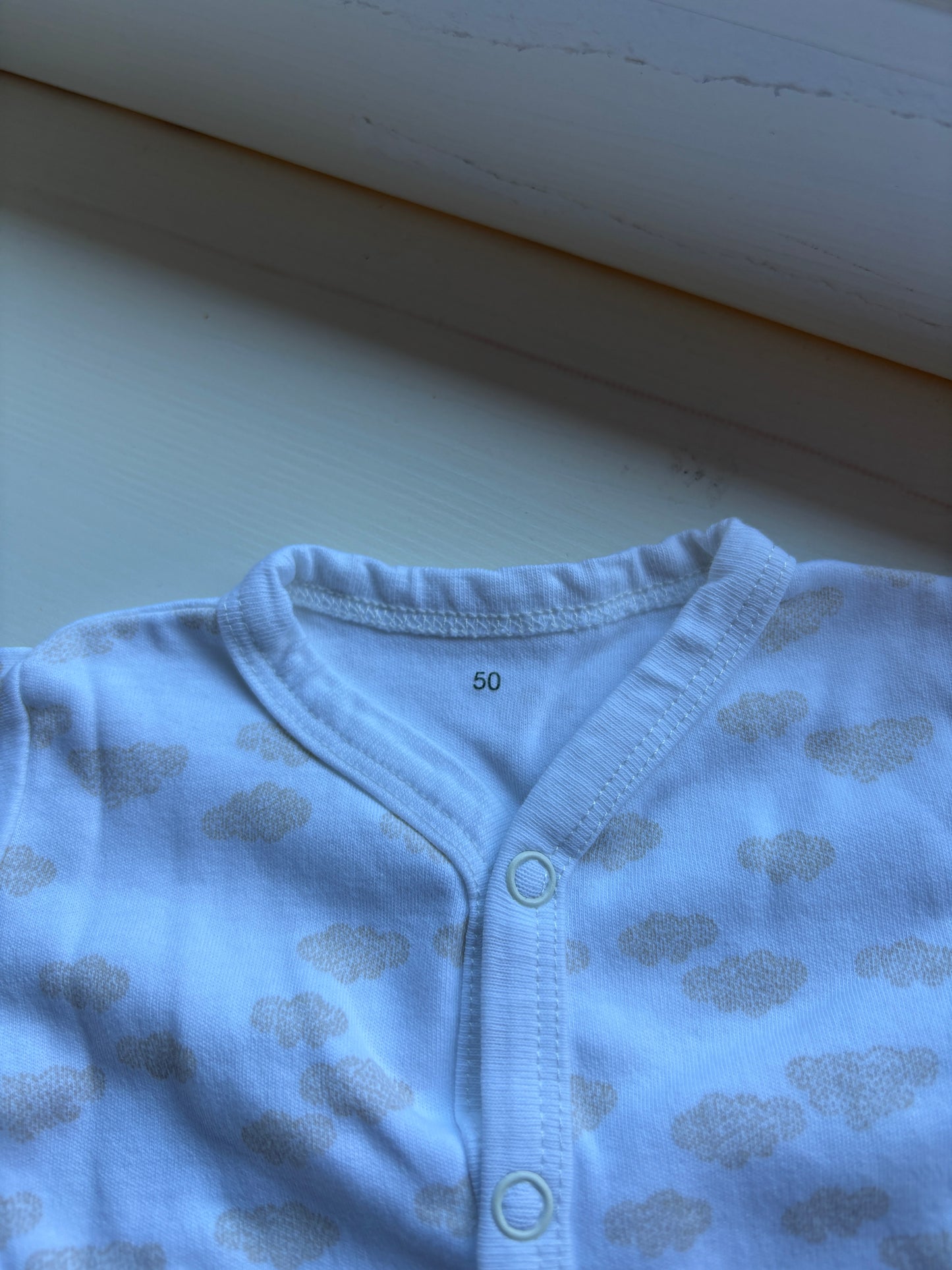 Witte eendelige pyjama