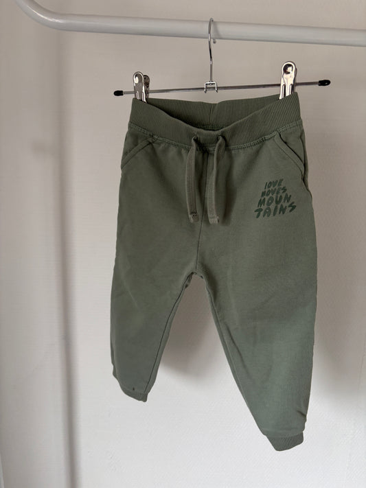 Olijfgroene joggingbroek