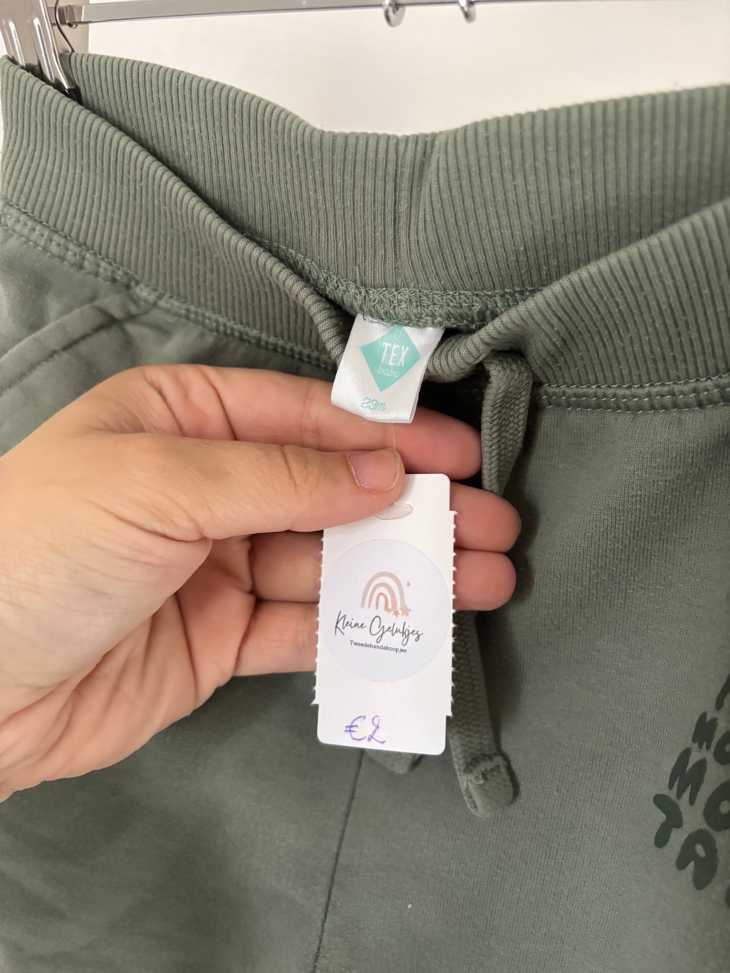 Olijfgroene joggingbroek