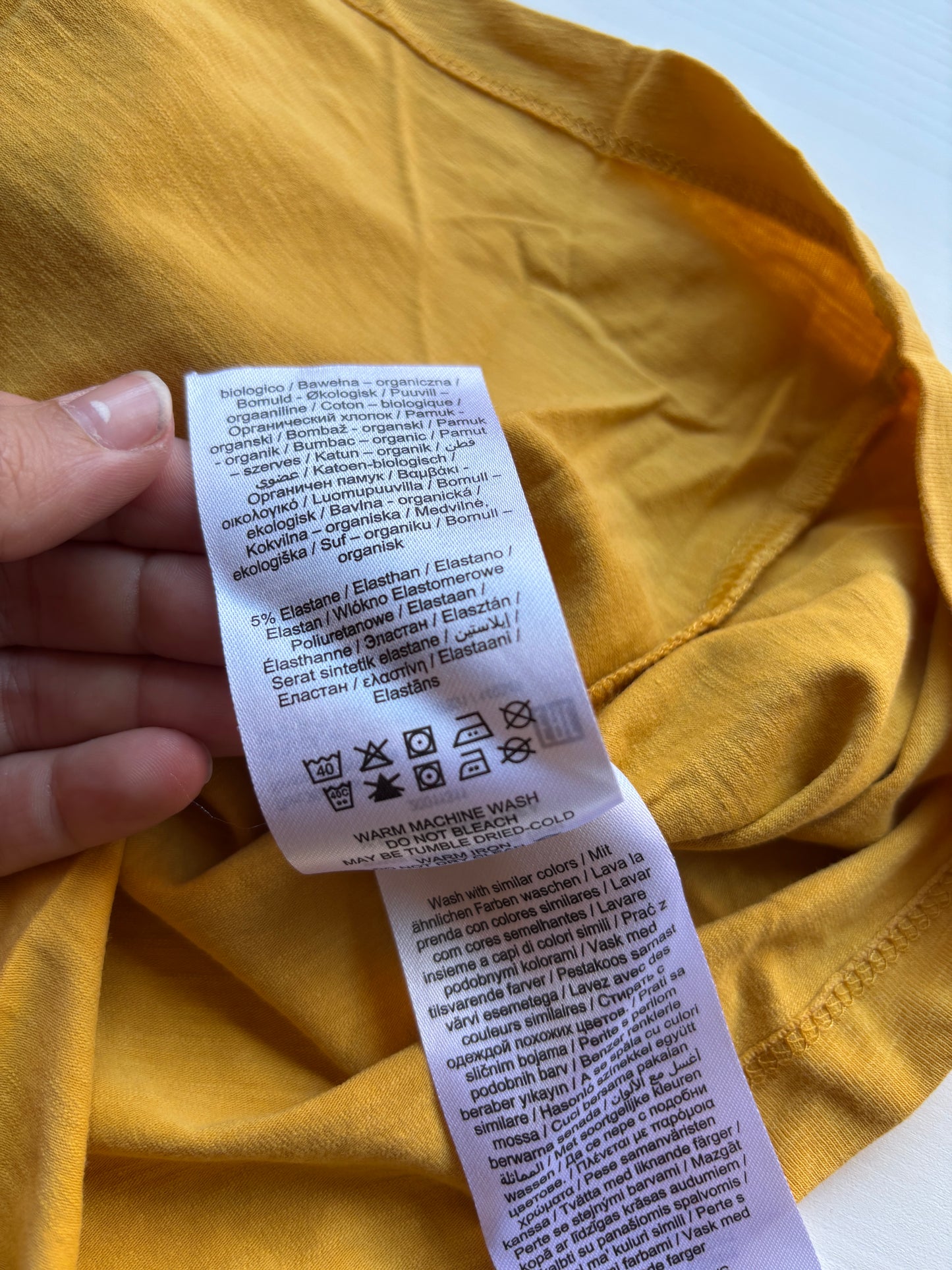 Mosterdgele zwangerschapst-shirt