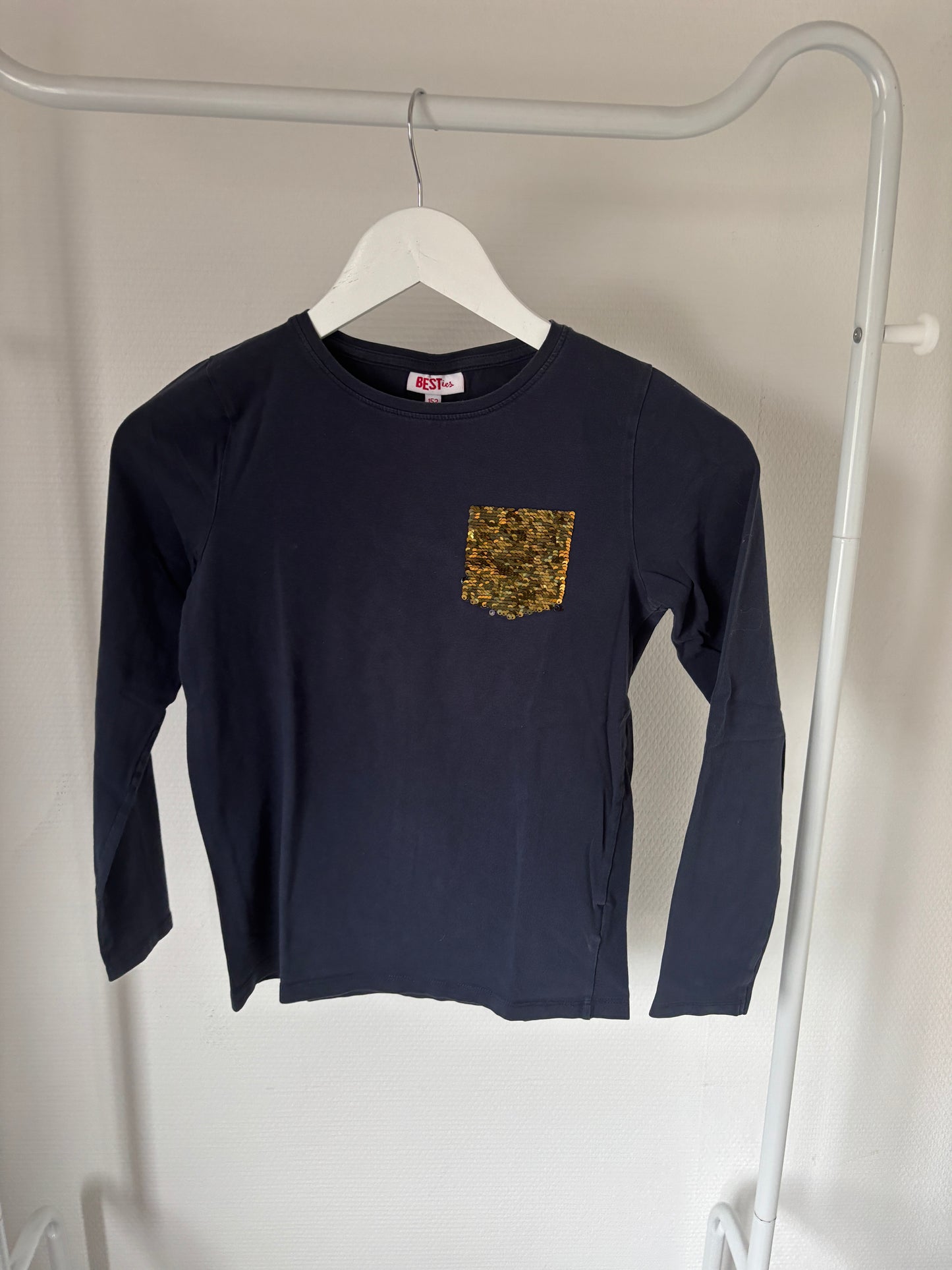 Marineblauwe longsleeve