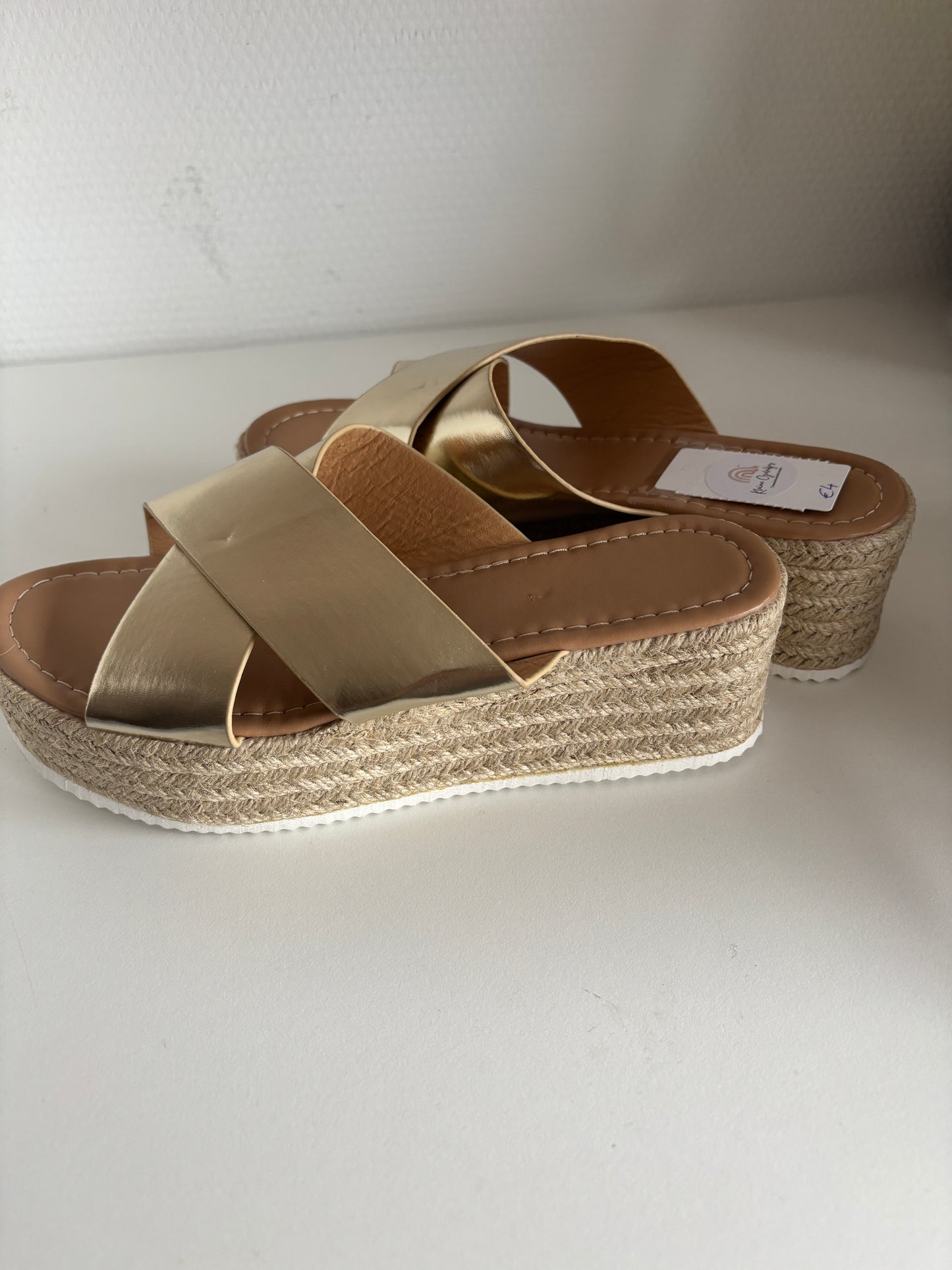 Gouden sandalen/slippers