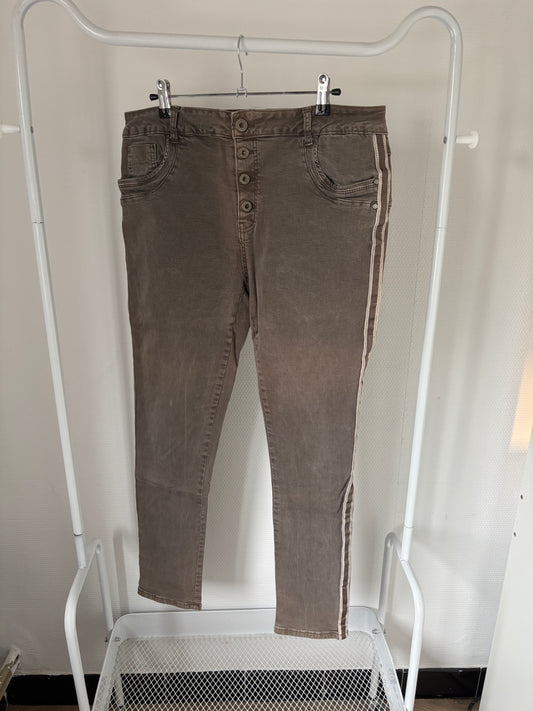 Bruine jeansbroek