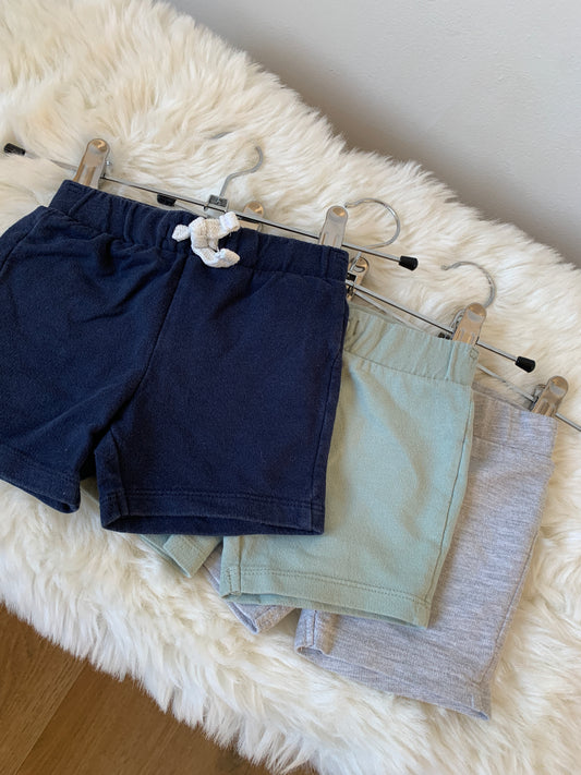 C&A bundel shortjes 74 - nieuwstaat 💸