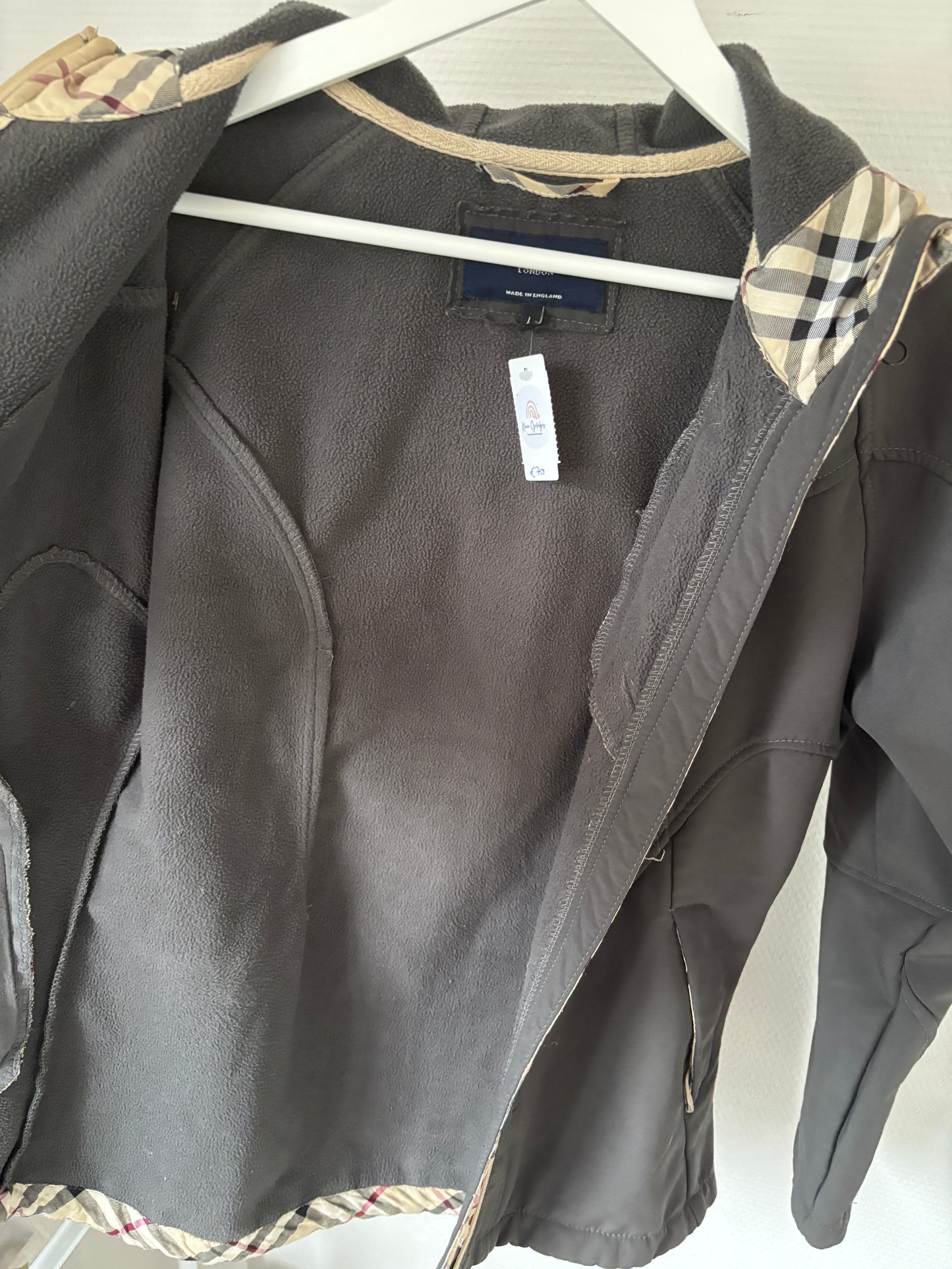 Grijze winddichte jas