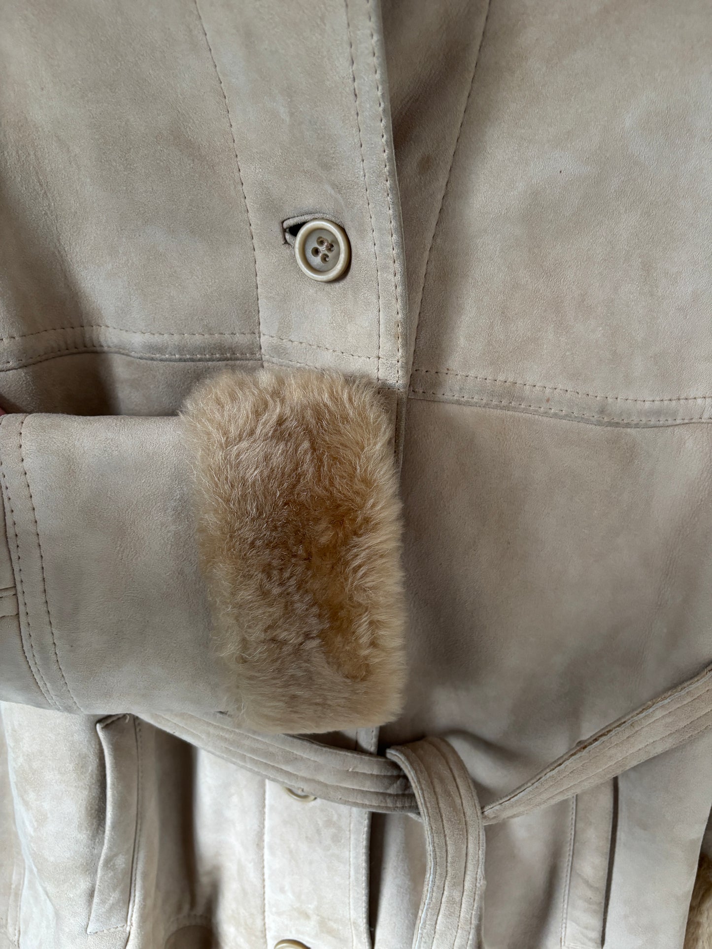 Beige gevoerde lederen jas