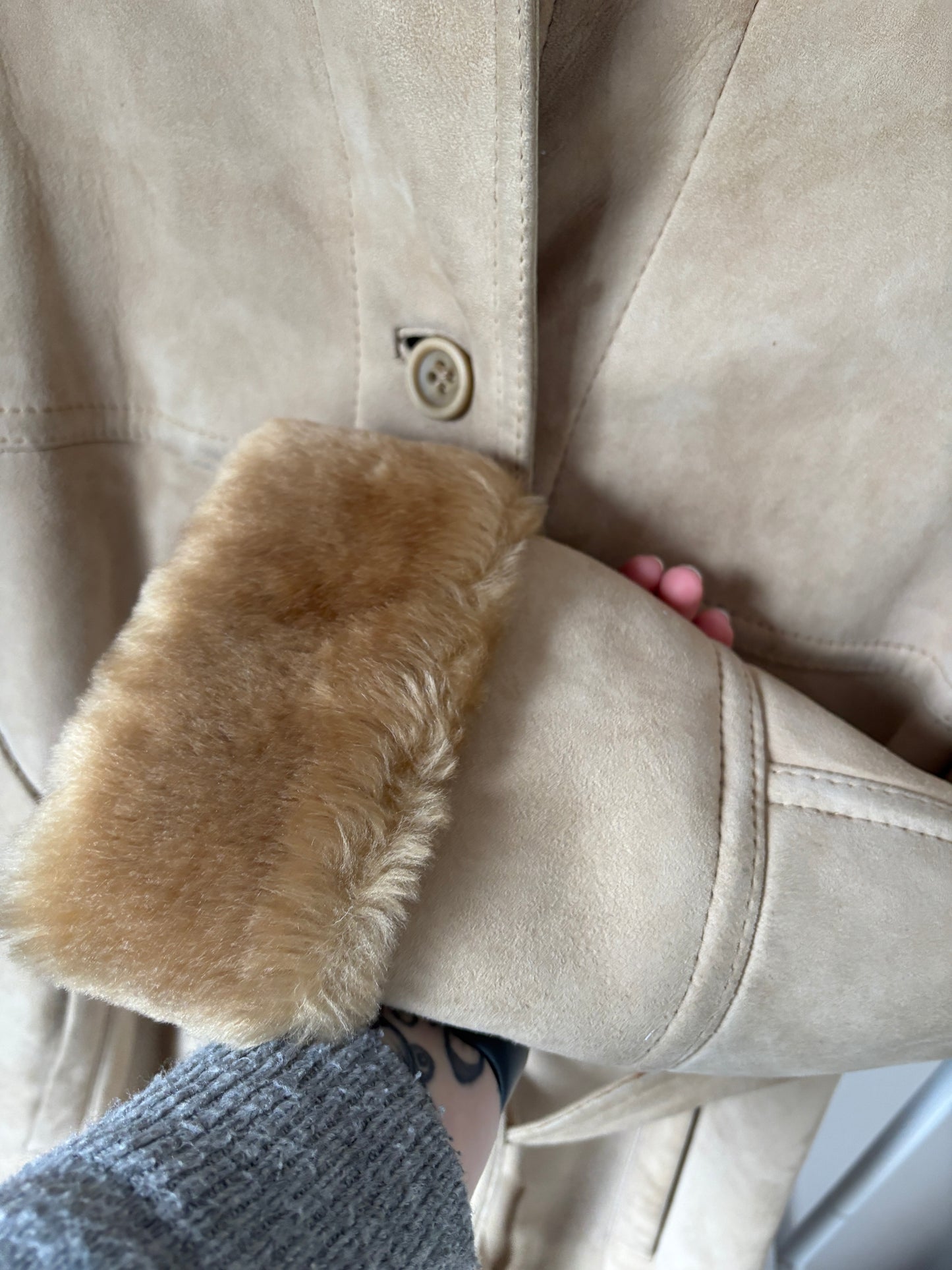 Beige gevoerde lederen jas