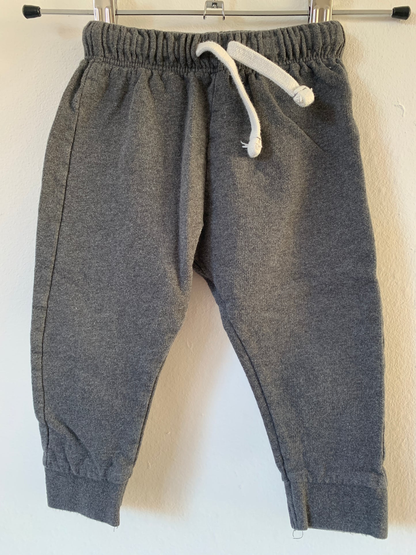 Hema bundel joggingbroekjes 80 - zeer goede staat 💸