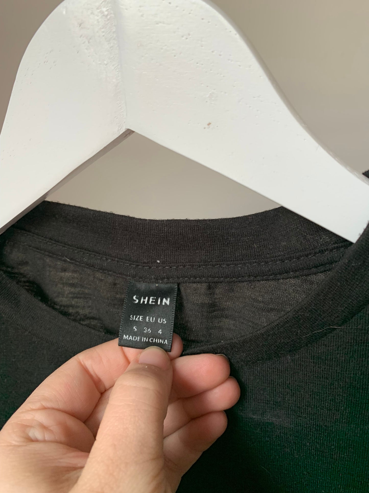 Zwarte T-shirt met hartje