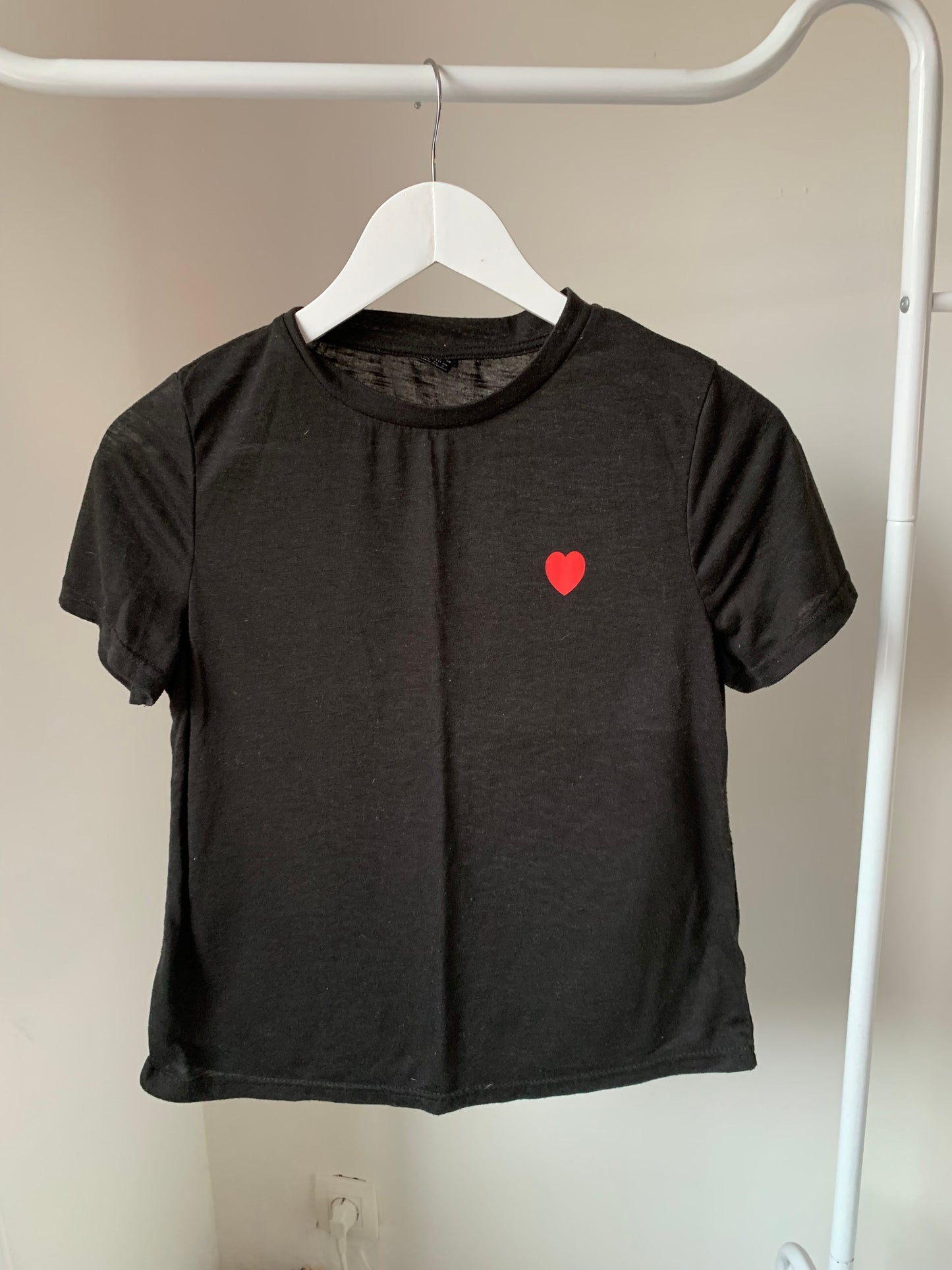Zwarte T-shirt met hartje