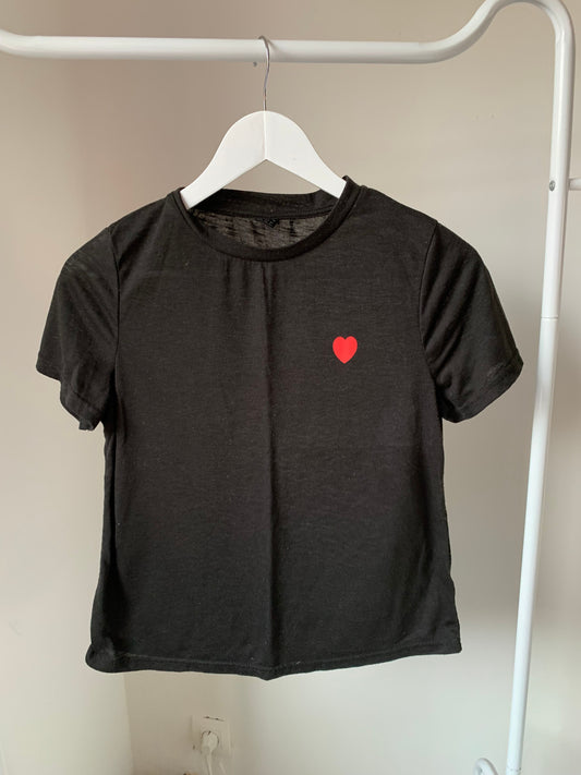 Zwarte T-shirt met hartje