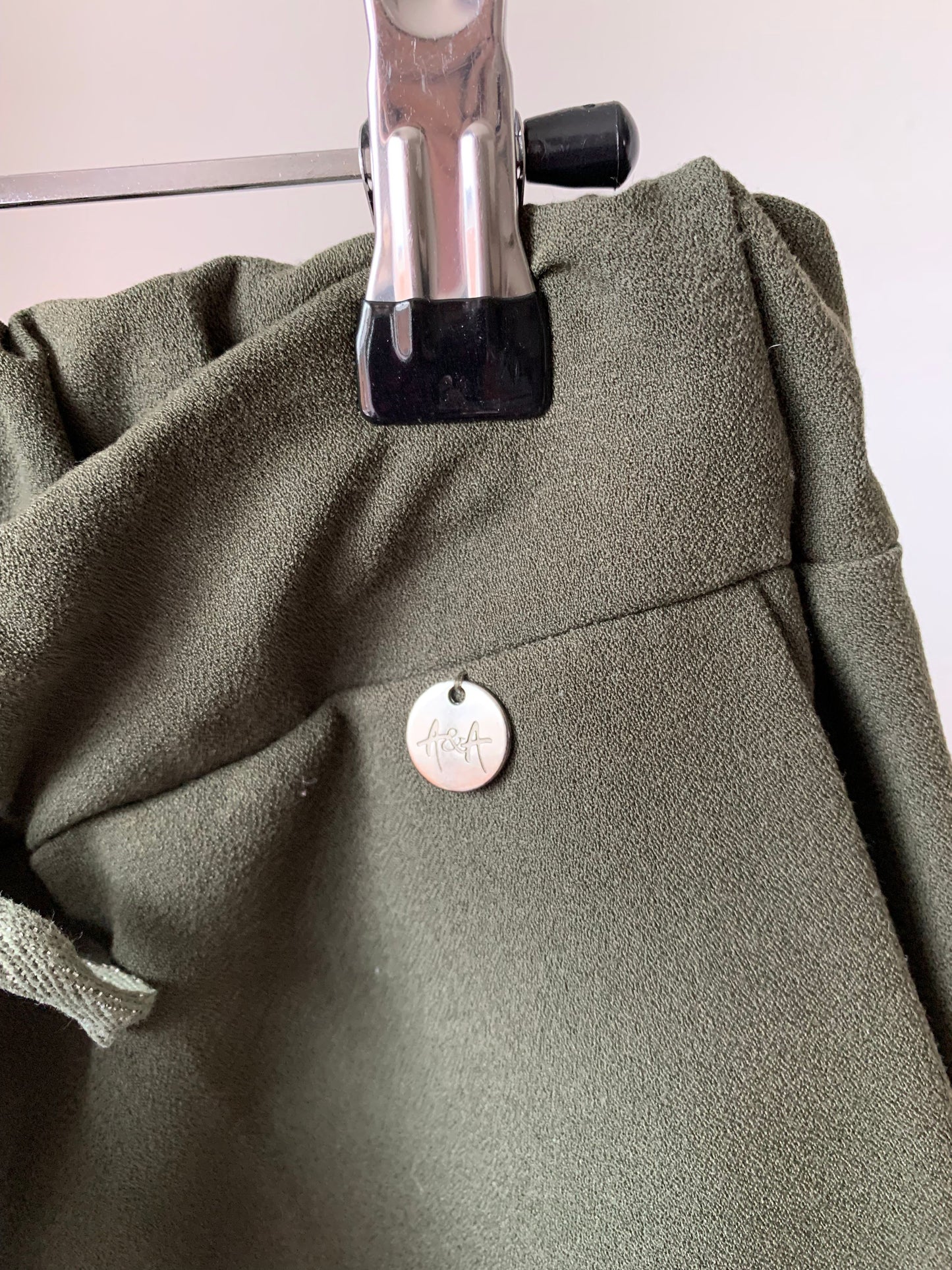 Donkergroene broek