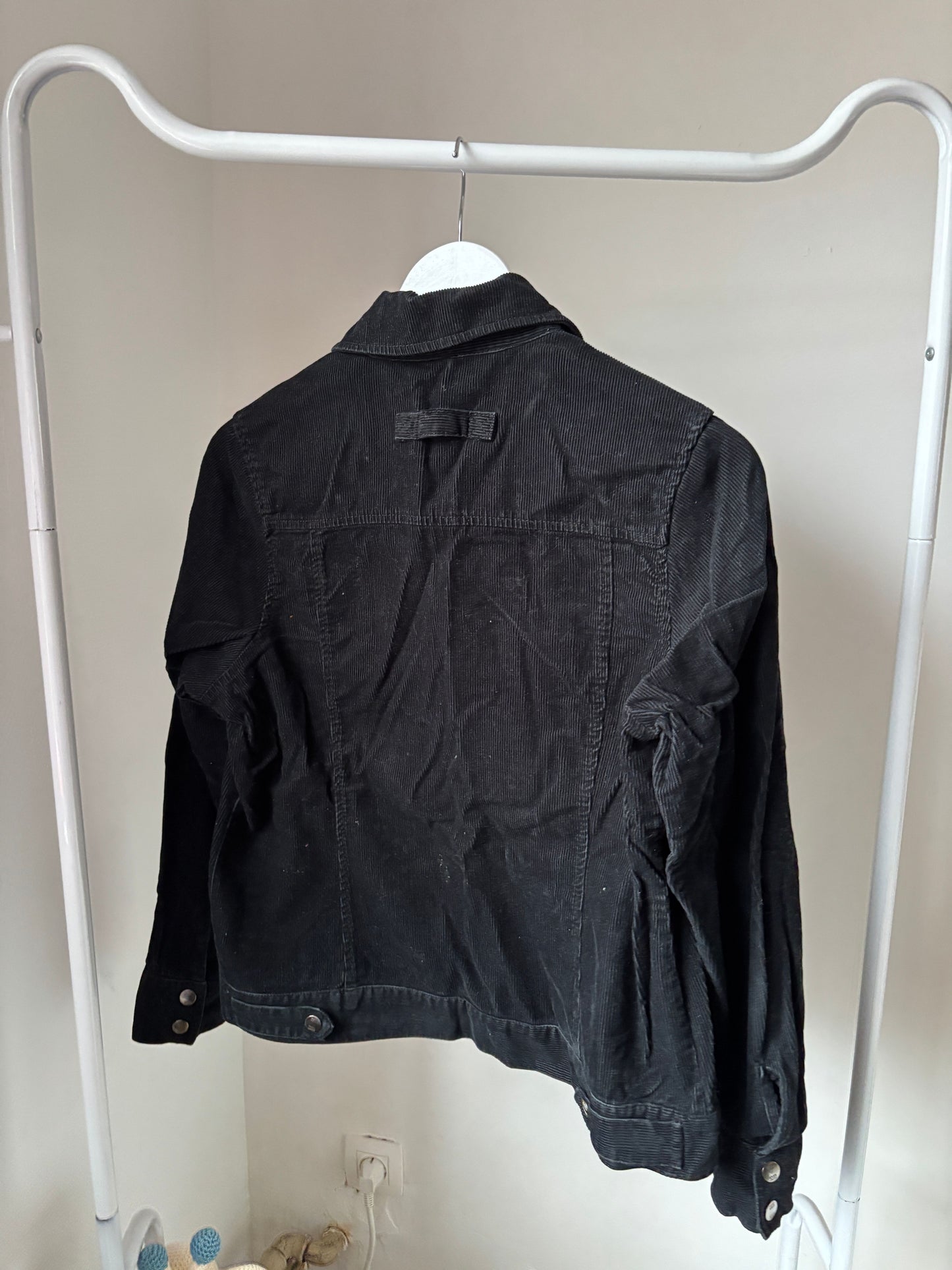 Zwarte ribfluwelen jeansjas