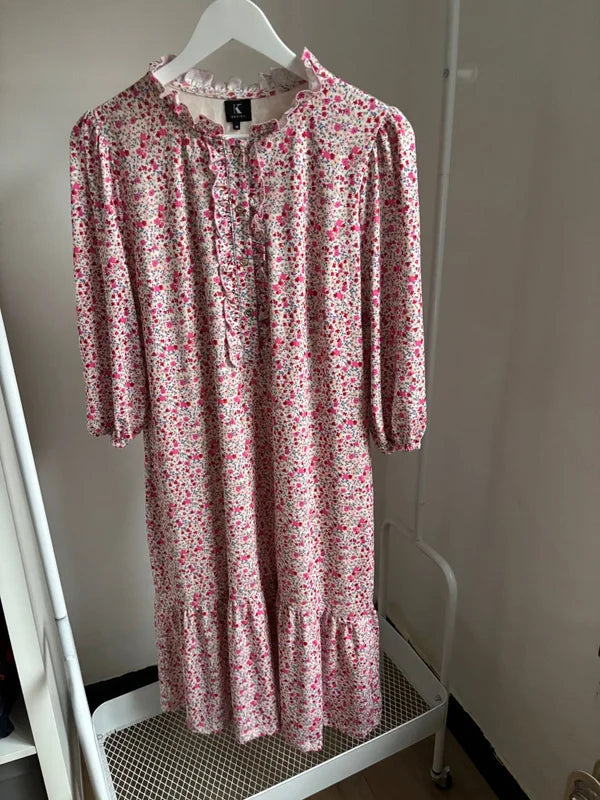 Lange jurk met roze bloemen