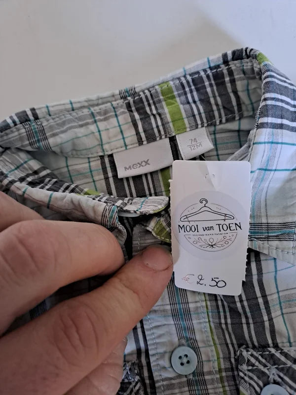 Geruite hemdje met korte mouwen