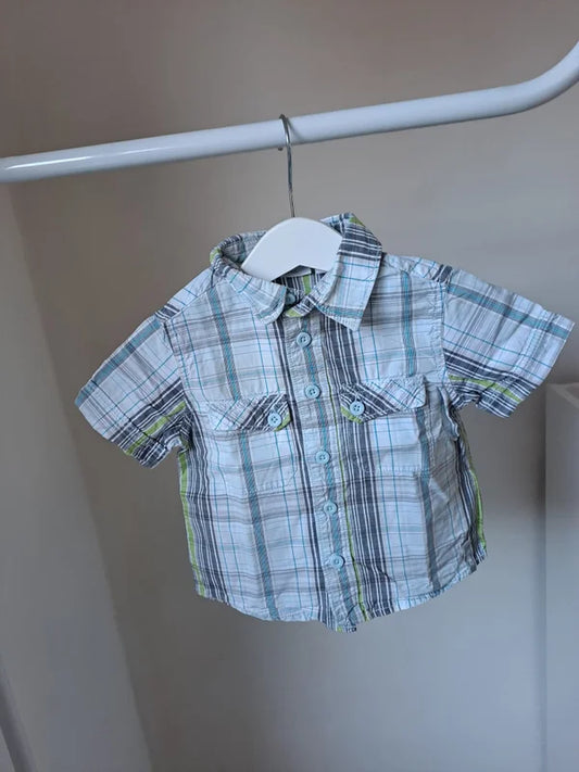 Geruite hemdje met korte mouwen