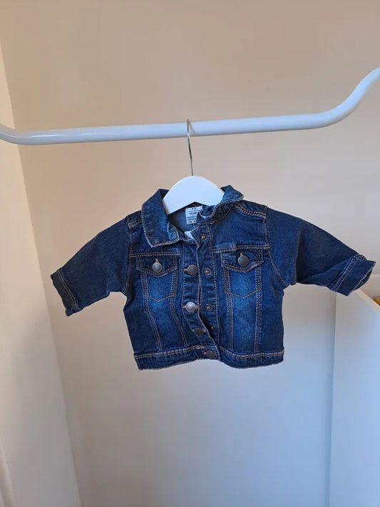 Donkerblauw jeansjasje