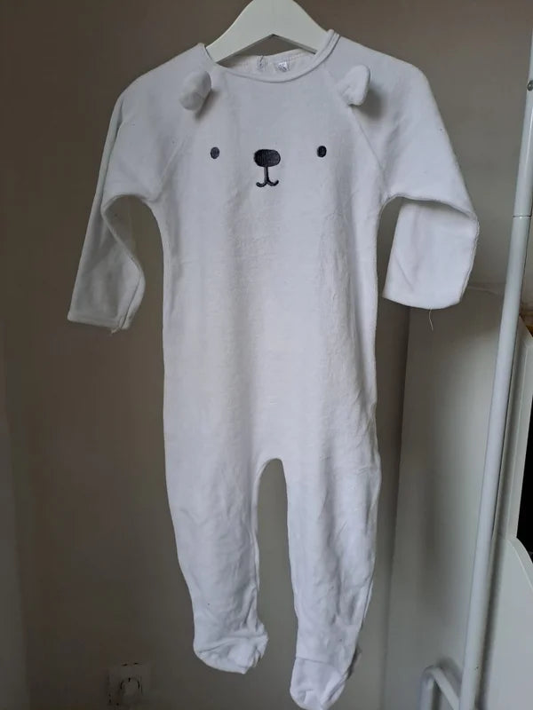 Witte eendelige winterpyjama