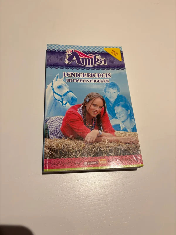 Amika: Lentekriebels uit Merels dagboek