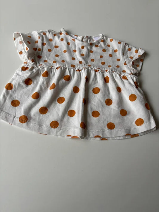 Witte T-shirt met bolletjes