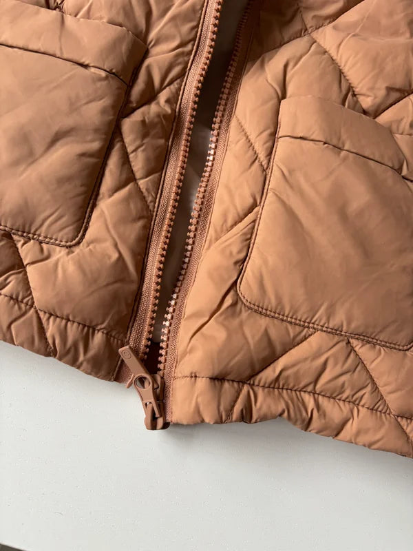 Bruinbeige winterjas