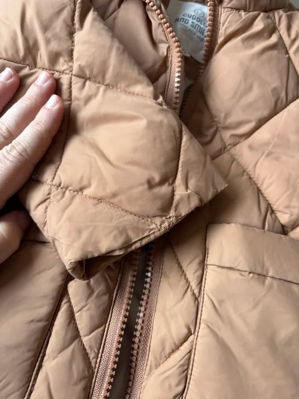 Bruinbeige winterjas