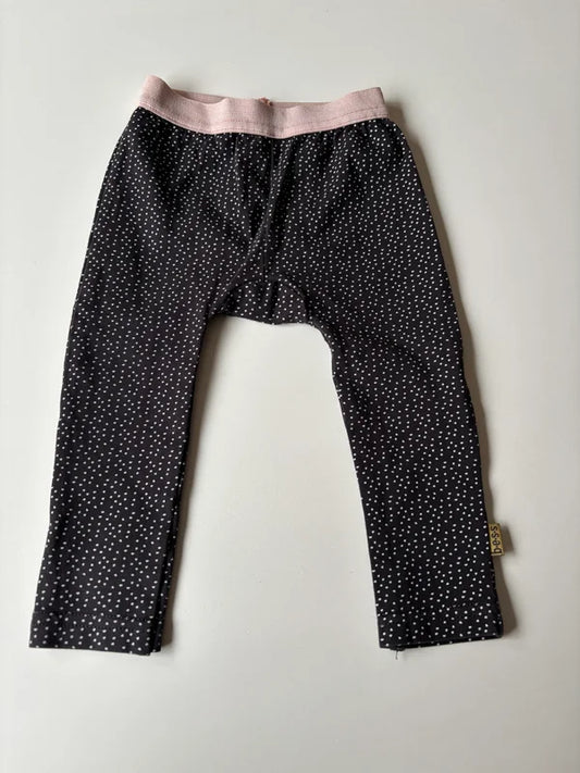 Donkergrijze gestippelde legging