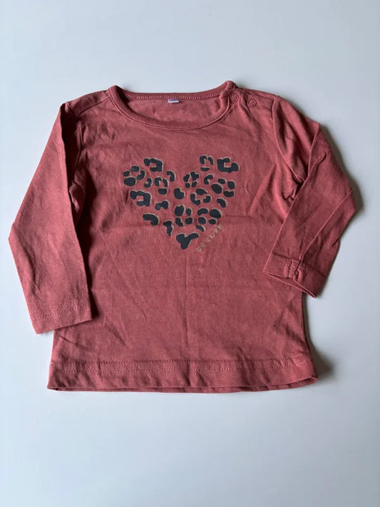 Roestkleurige longsleeve met panterhartje
