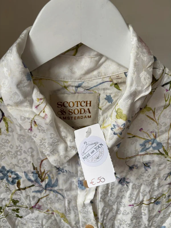 Witte lange bloemenjurk