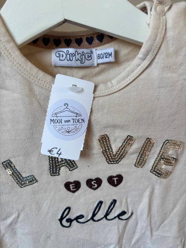 Crèmekleurig jurkje