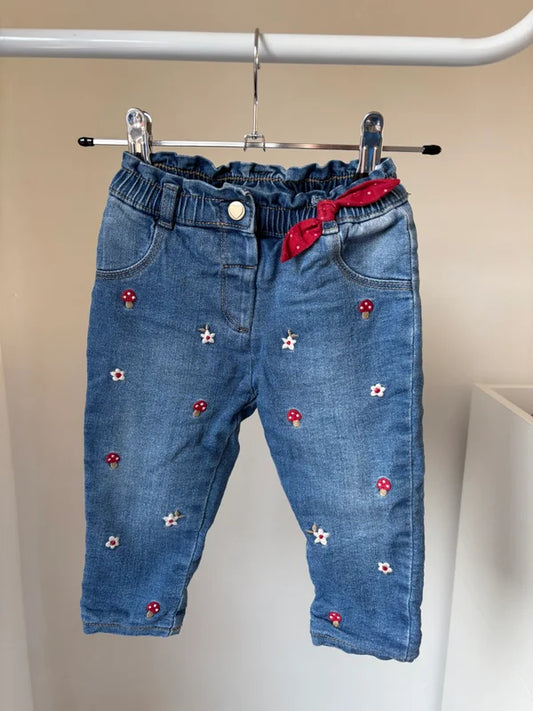 Jeansbroek met leuke accentjes