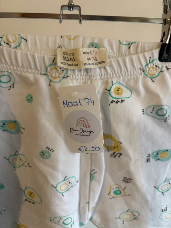 Witte legging met avocado's