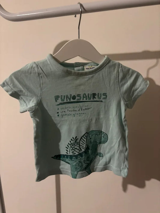 Muntgroene t-shirt met dino