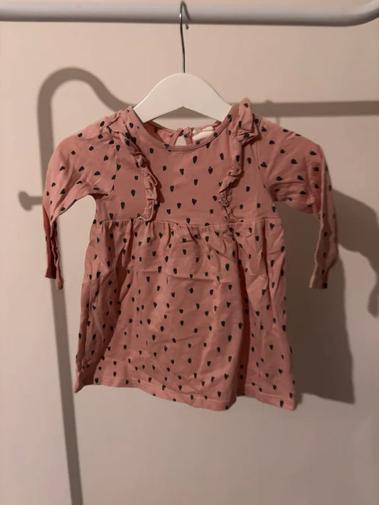 Roze gestippeld jurkje