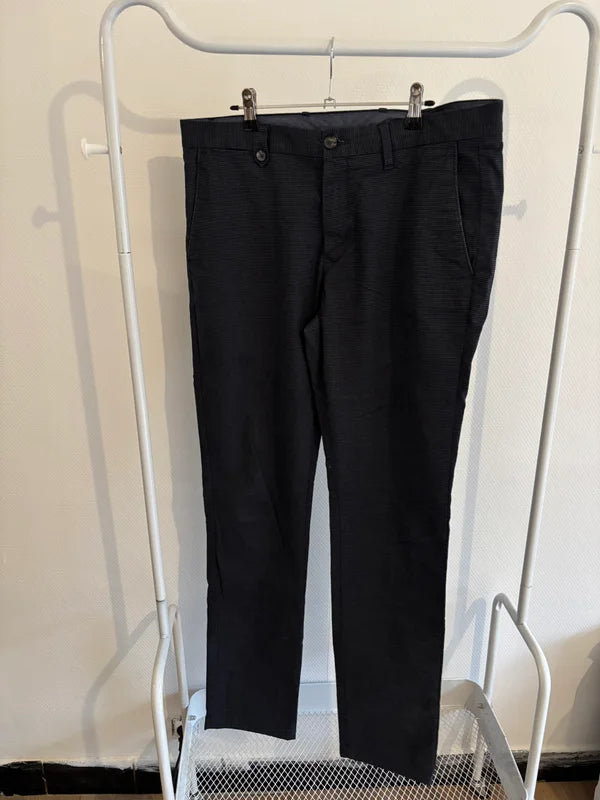 Donkergrijze geruite broek