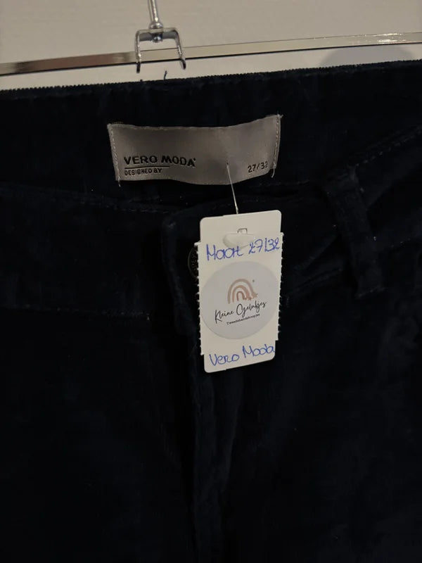 Marineblauwe ribfluwelen broek