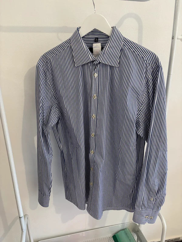Blauw gestreept hemd