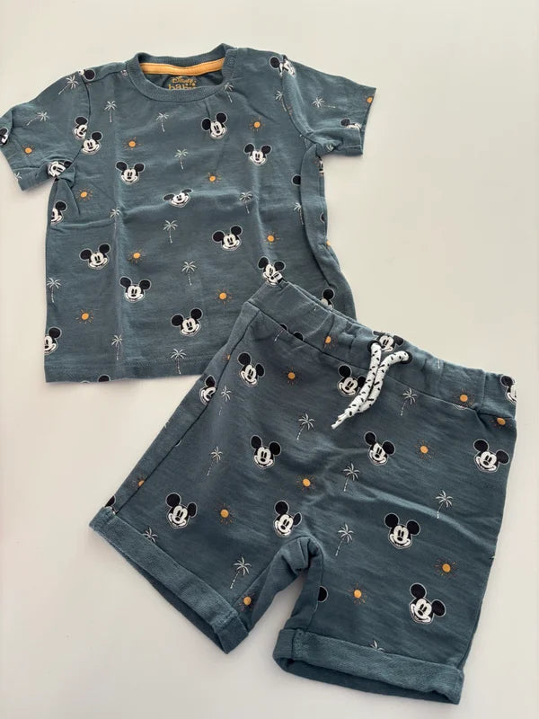 Mickey Mouse setje: T-shirt en shortje