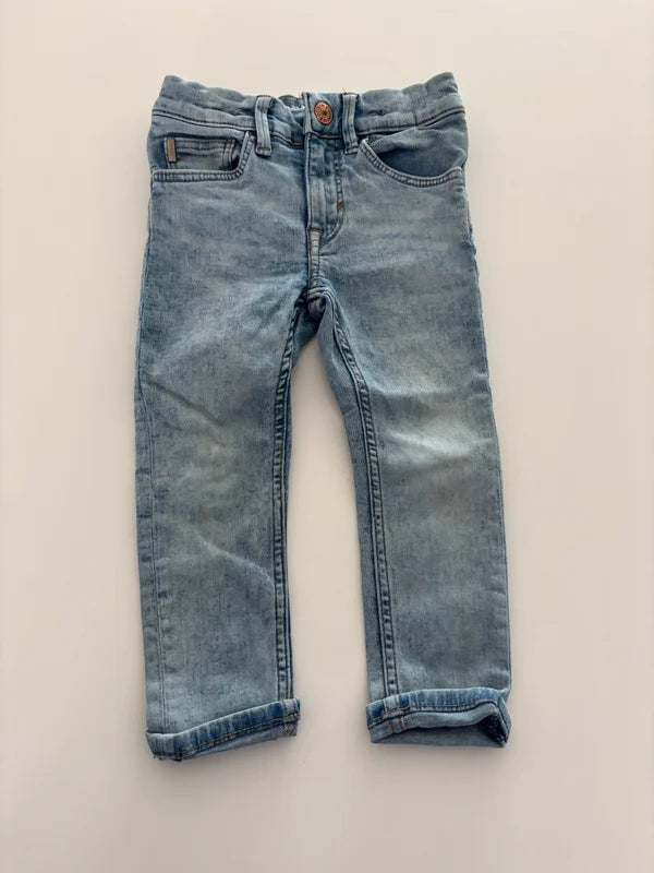 Lichtblauwe jeansbroek